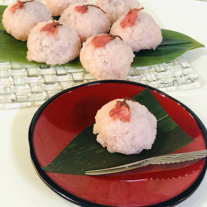 もち米で桜餅